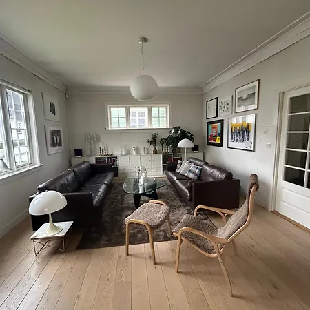 Hel Enebolig Til Leie Under Ons Villa *